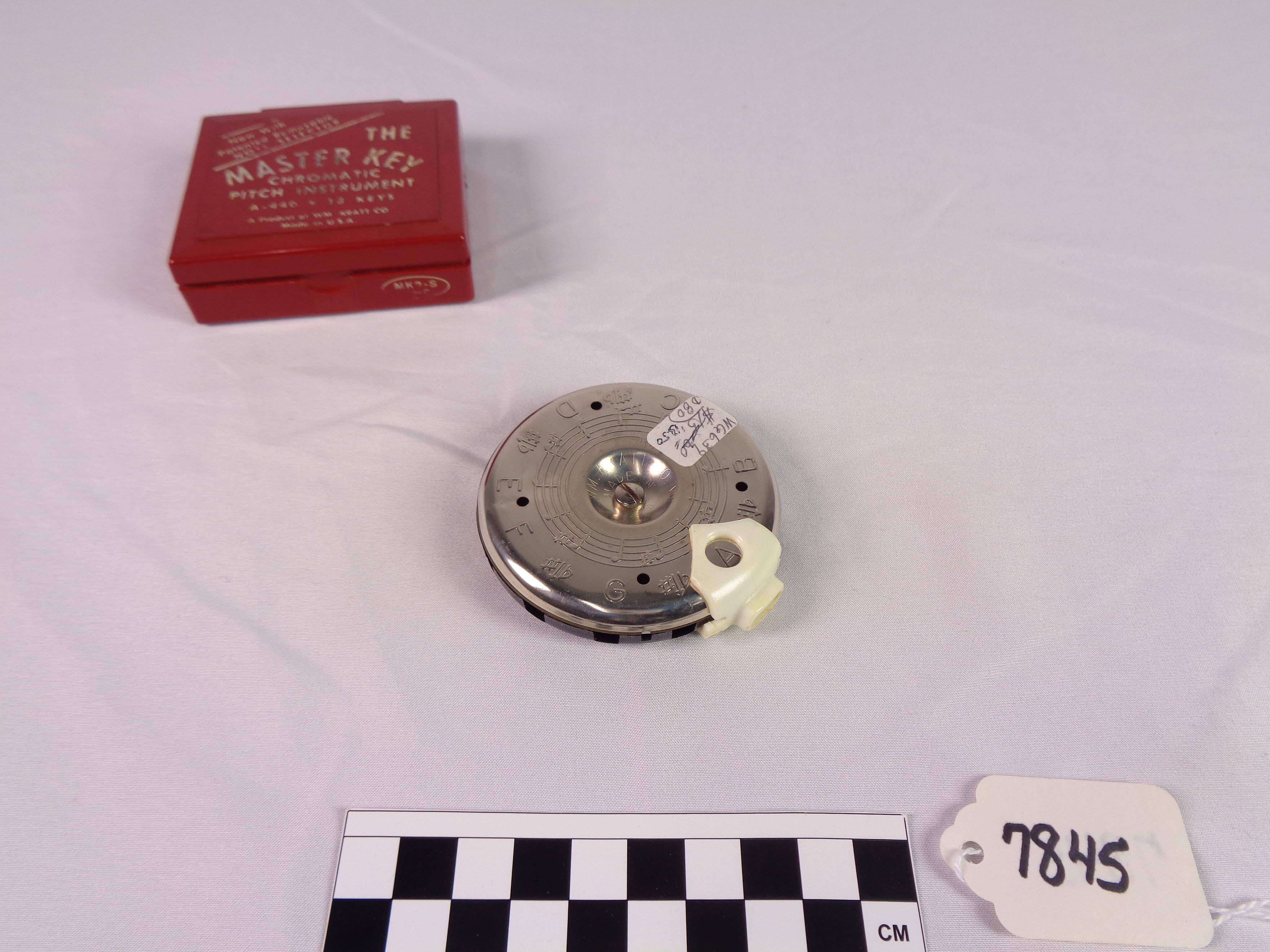 Pitch pipe, C-C
