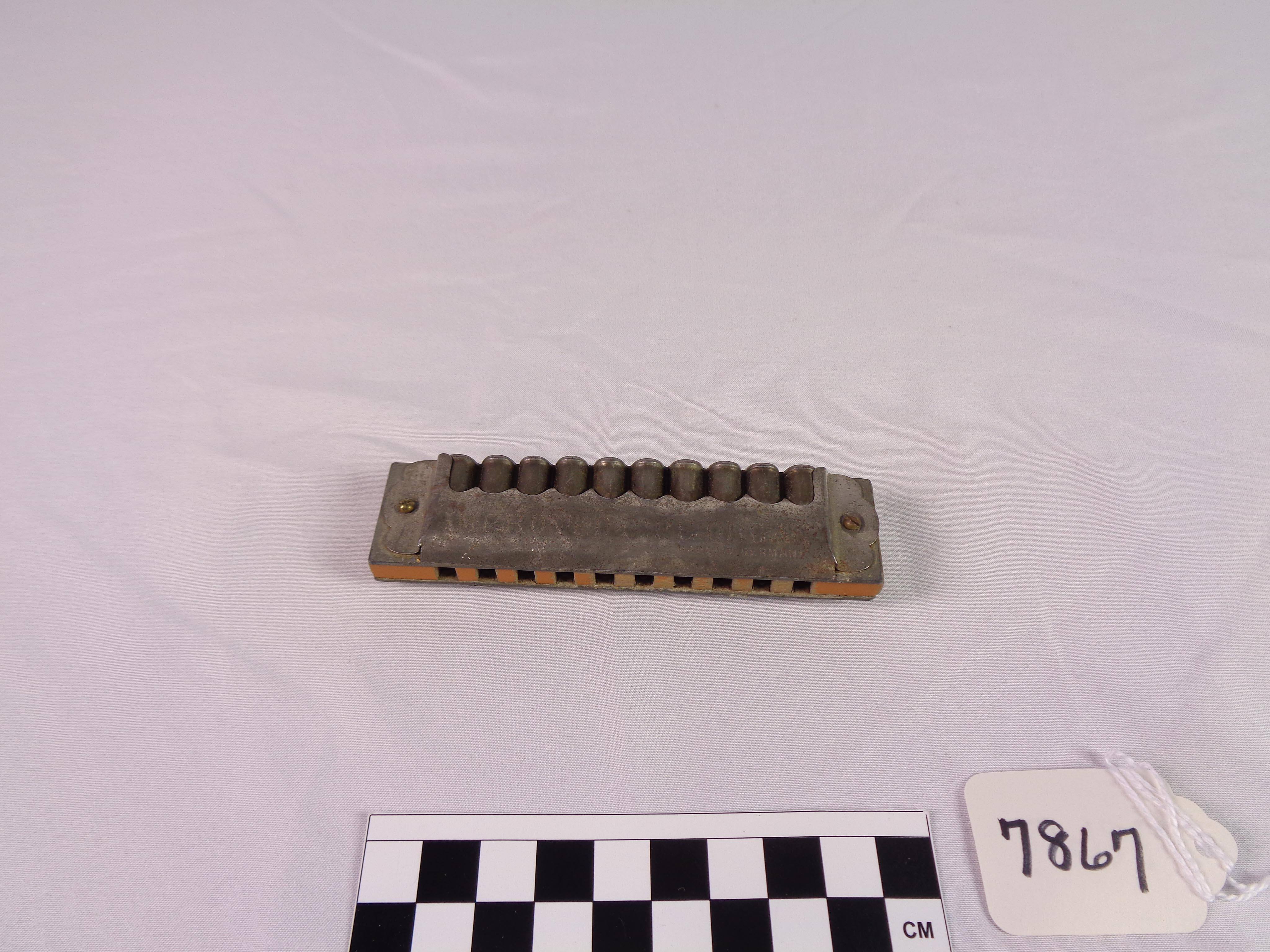 Organ pipe harmonica, C