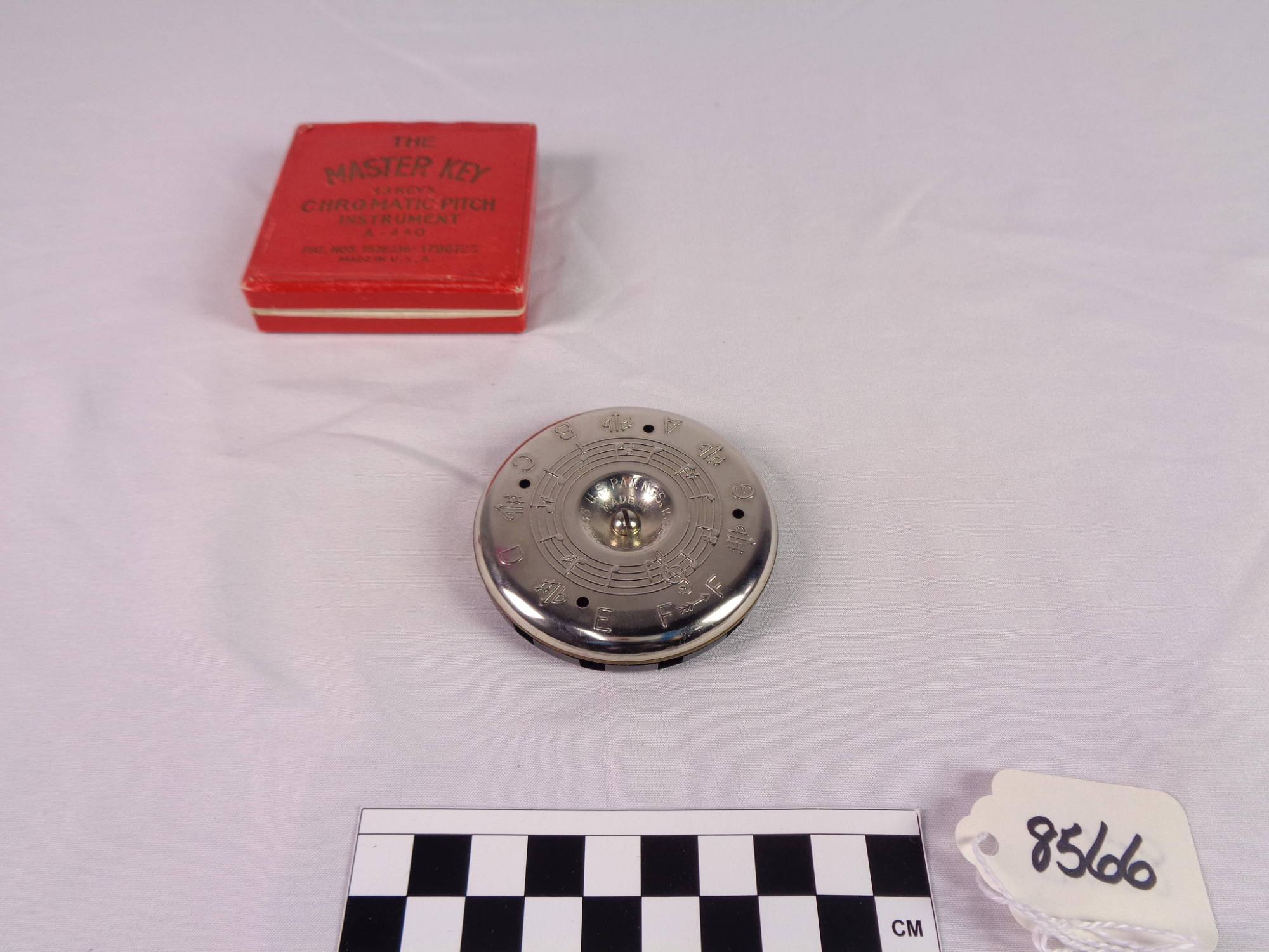 Pitch pipe, F-F